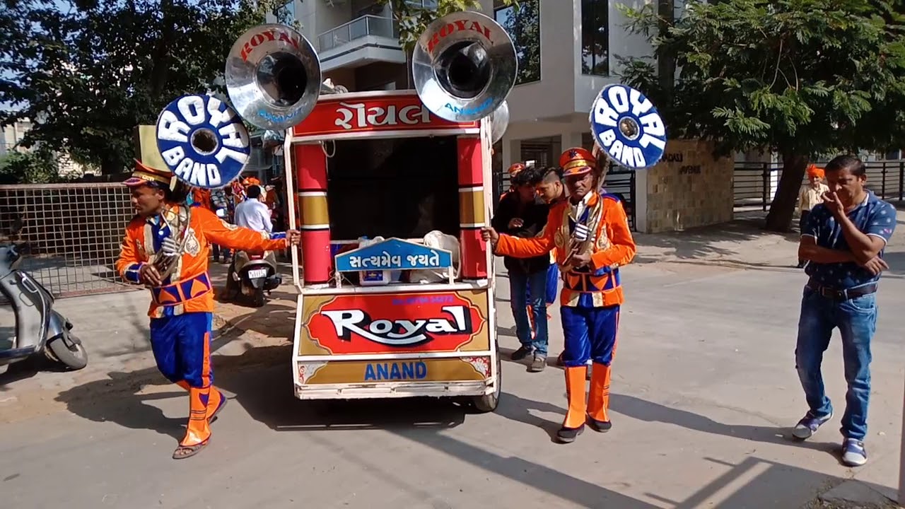 Royal Band Anand.  9879434272.  Munna Bhai
