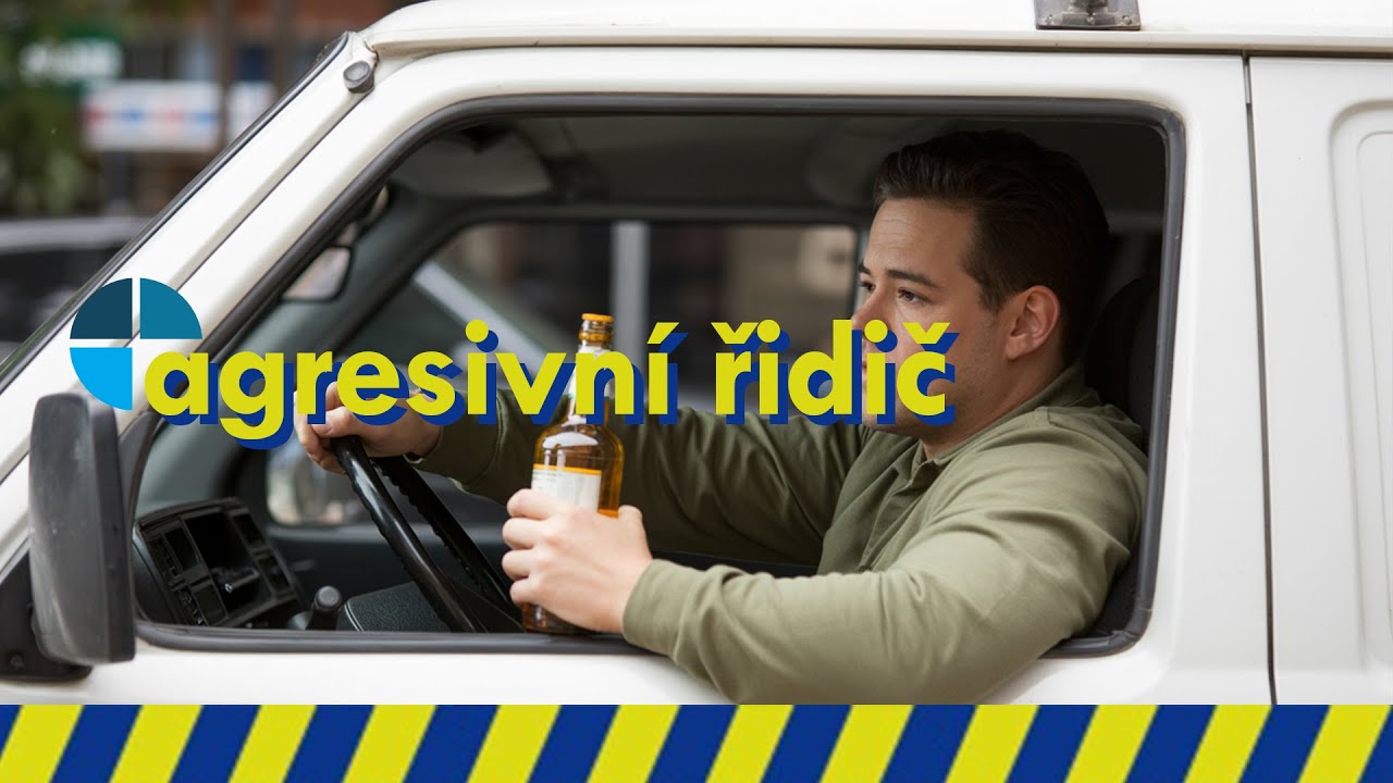 Agresivní řidič pod vlivem alkoholu najel na strážníka. Nadýchal přes dvě promile