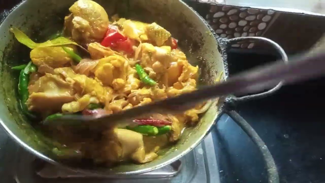 Sunday special delicious chicken curry. 