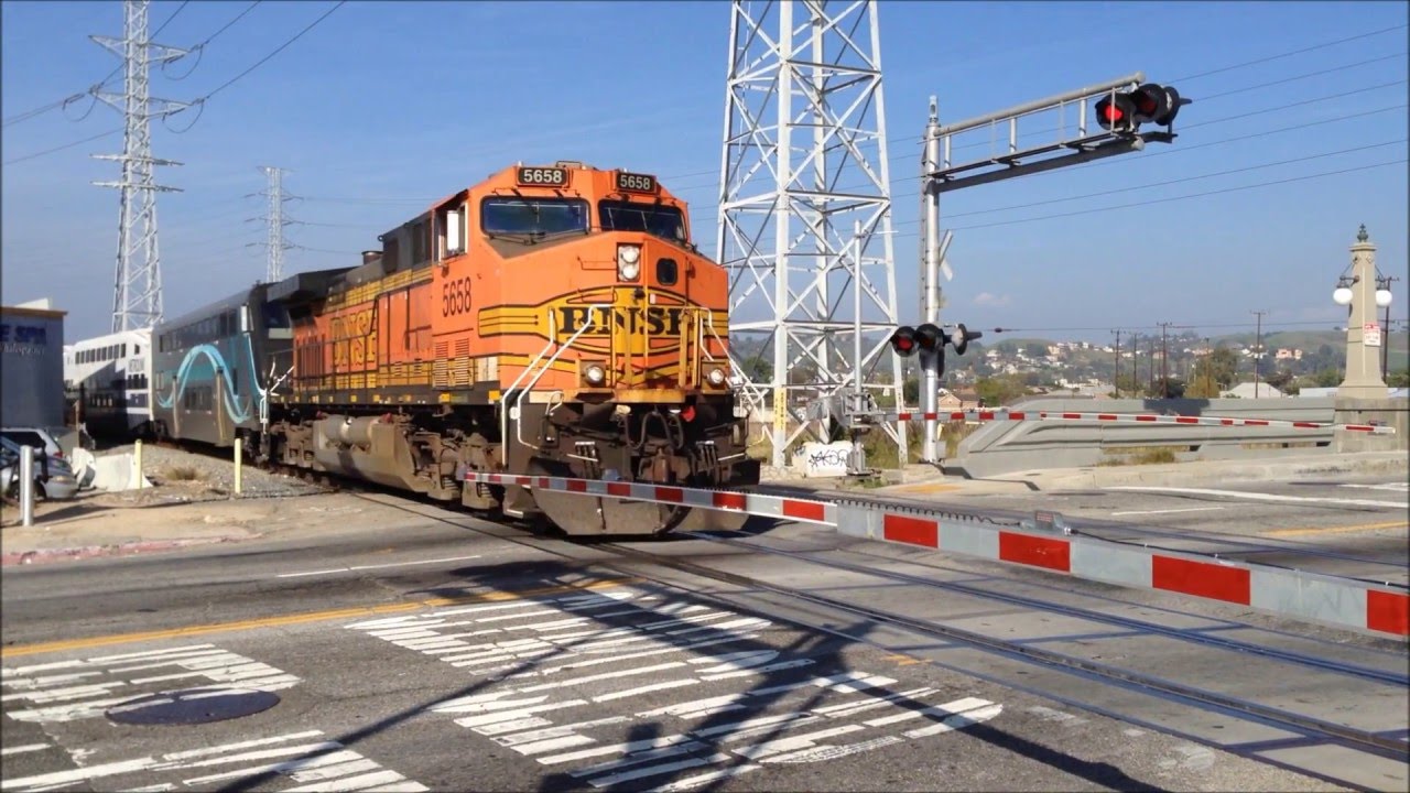 Metrolink at Main St with BNSF March 18 2016