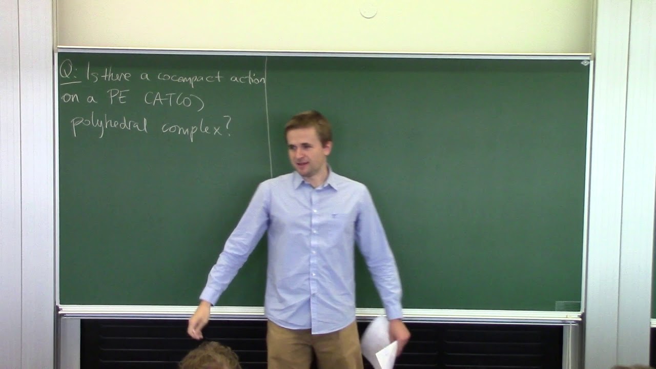 Richard Webb (Cambridge) -  How non positively curved is the mapping class group