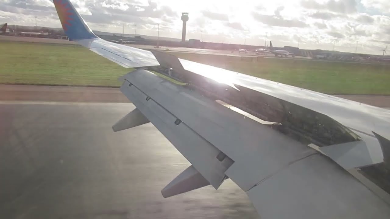 East Midlands Airport EMA - landing Onboard from the East