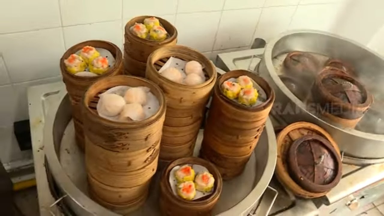 Puty Nurul Puas Jajan di Haka Dimsum | MAKAN RECEH (02/09/22)
