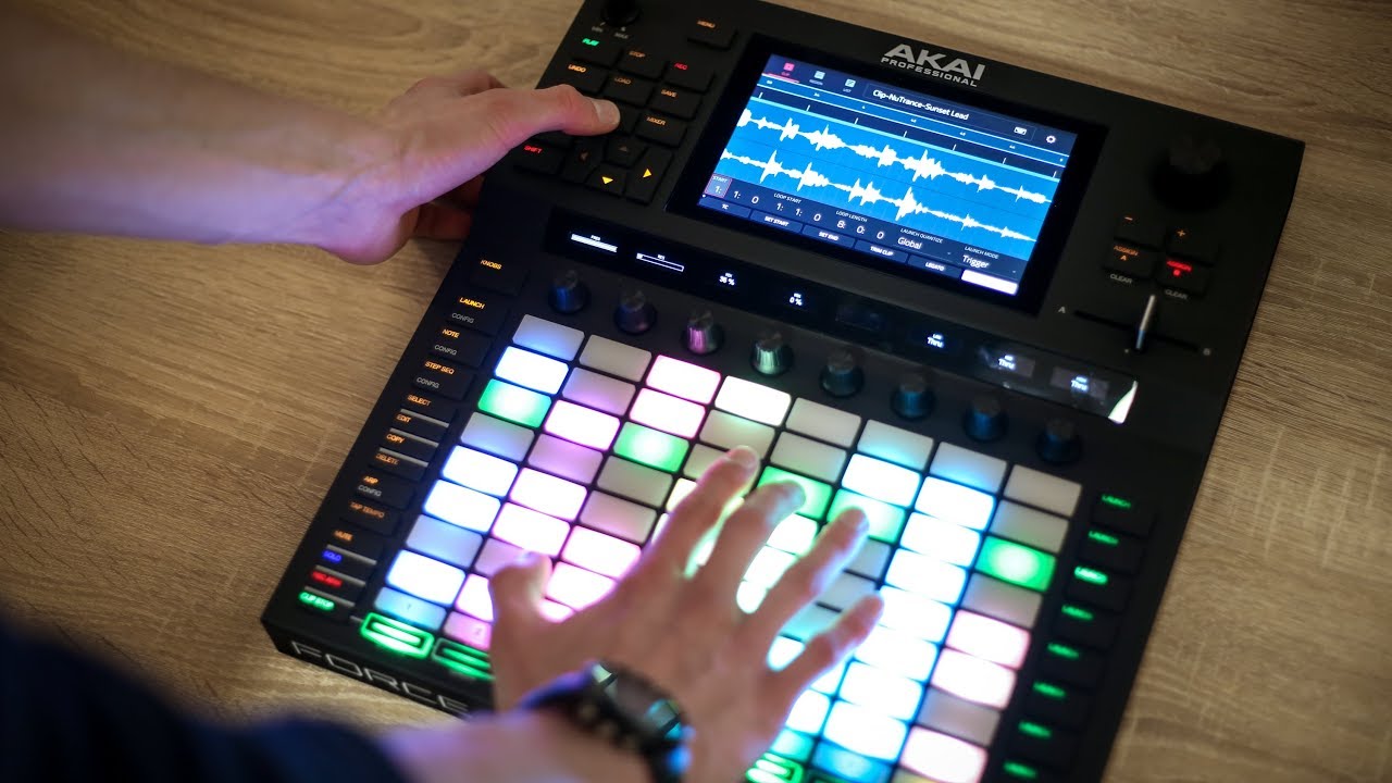 Обзор и демонстрация Akai Force