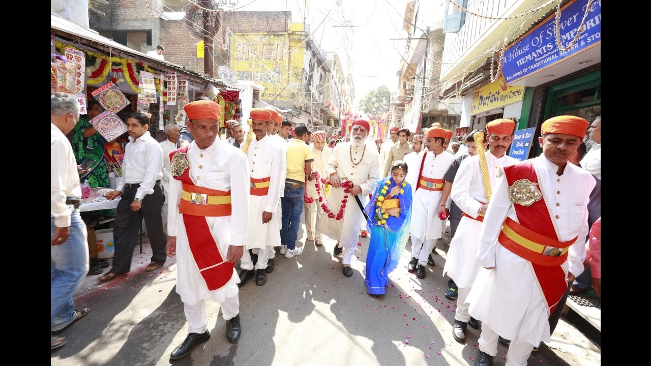 Visit to Shree Mahalaxmi Temple and Shree Hanuman Temple at Bhatiyani Chohatta on Deepawali | 2016