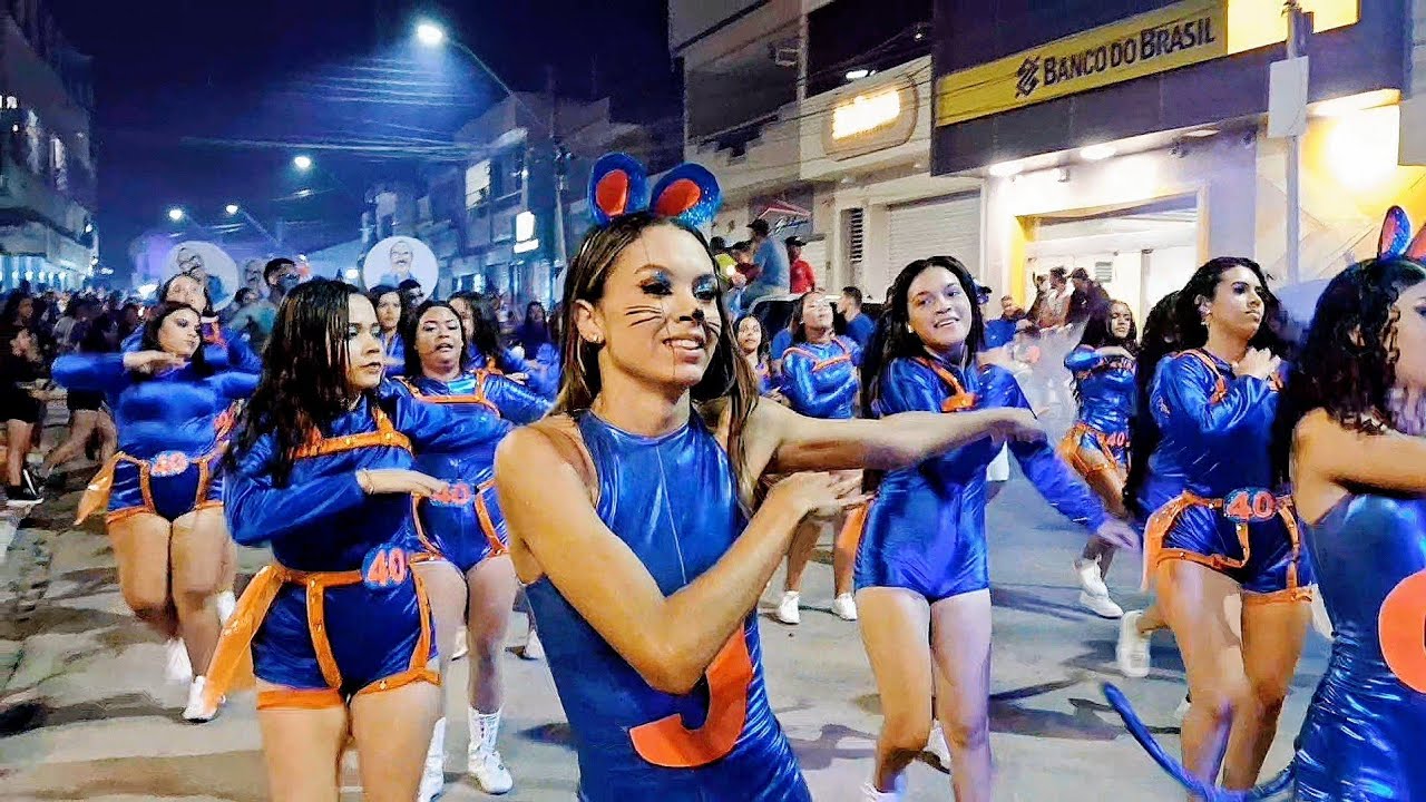 Passeata dos Boca Pretas e Pé de Penas Reúne Multidão em Agrestina PE