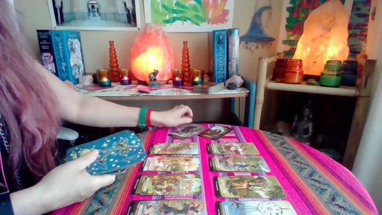 VIRGO!!🔮Alguien se esfuerza para estar contigo, crece!! Comenzarán  a construir una familia juntos!!