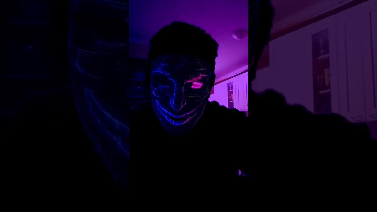 Abbiamo Esplorato una Casa Infestata Vera ad Halloween