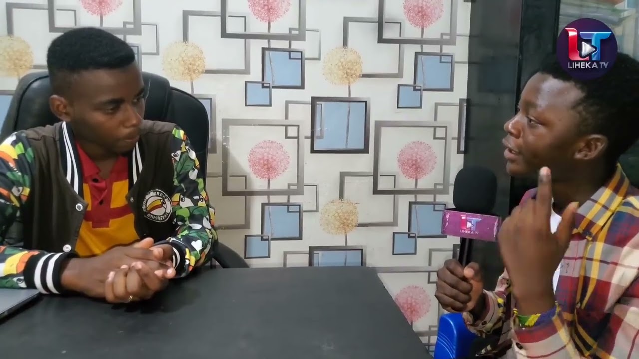 WANAFUNZI DSJ WANAPASWA KUZINGATIA MAVAZI YA STARA KWENYE MAZINGIRA YA CHUO.