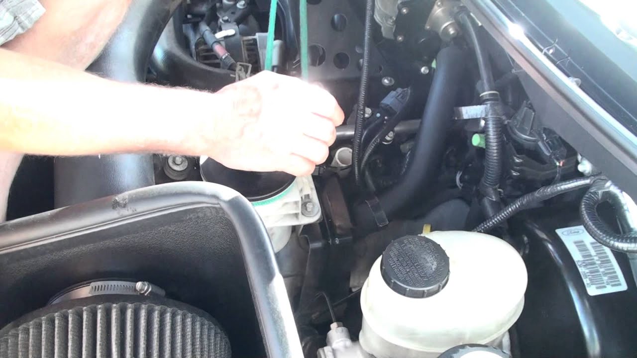 AMAZING NEW TOOL!!!!. 2004-08 Ford V8 spark plug removal. NO BREAKING!!!