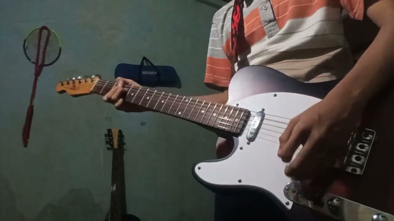 Arctic Monkeys - R U Mine? (guitar cover)