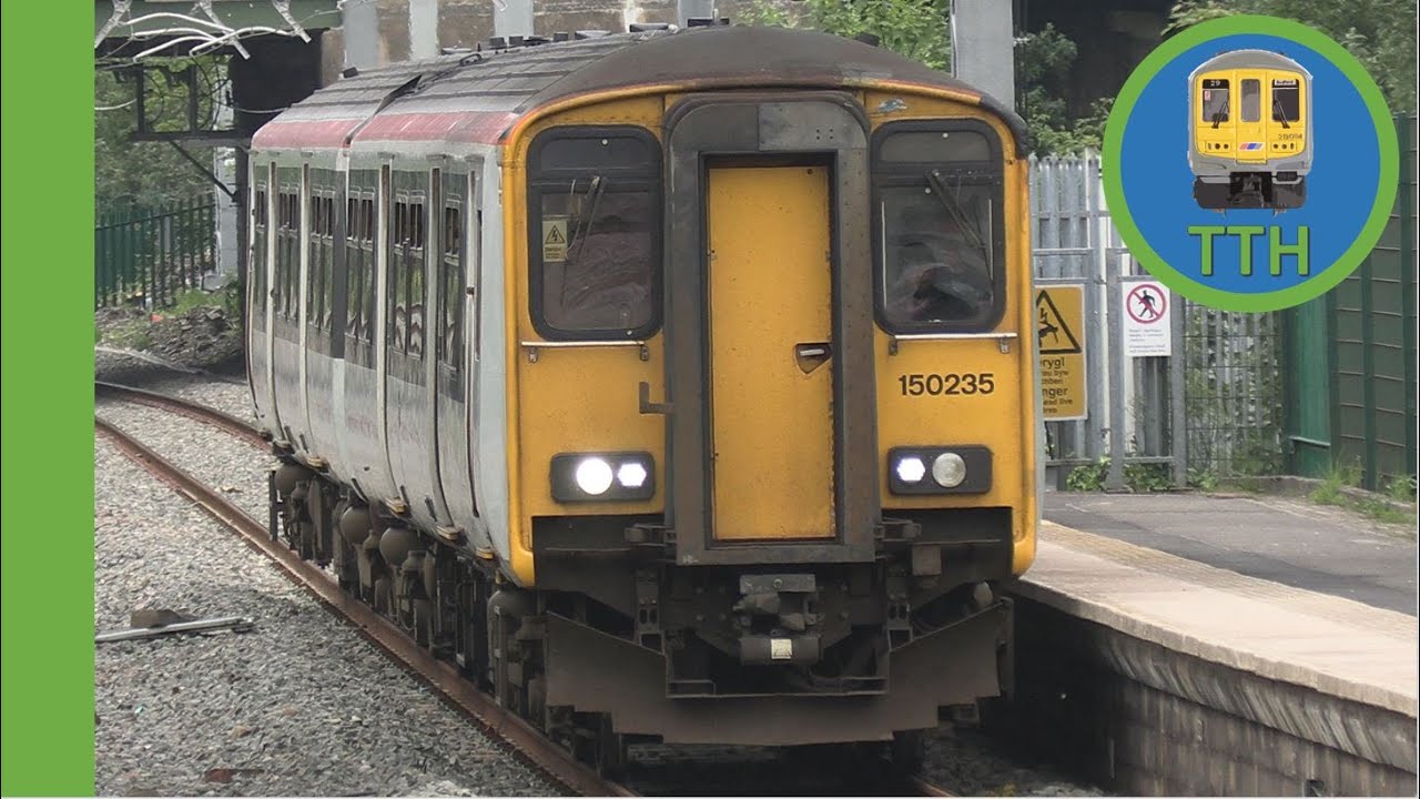 Trenau yn Y Porth - Trains at Porth