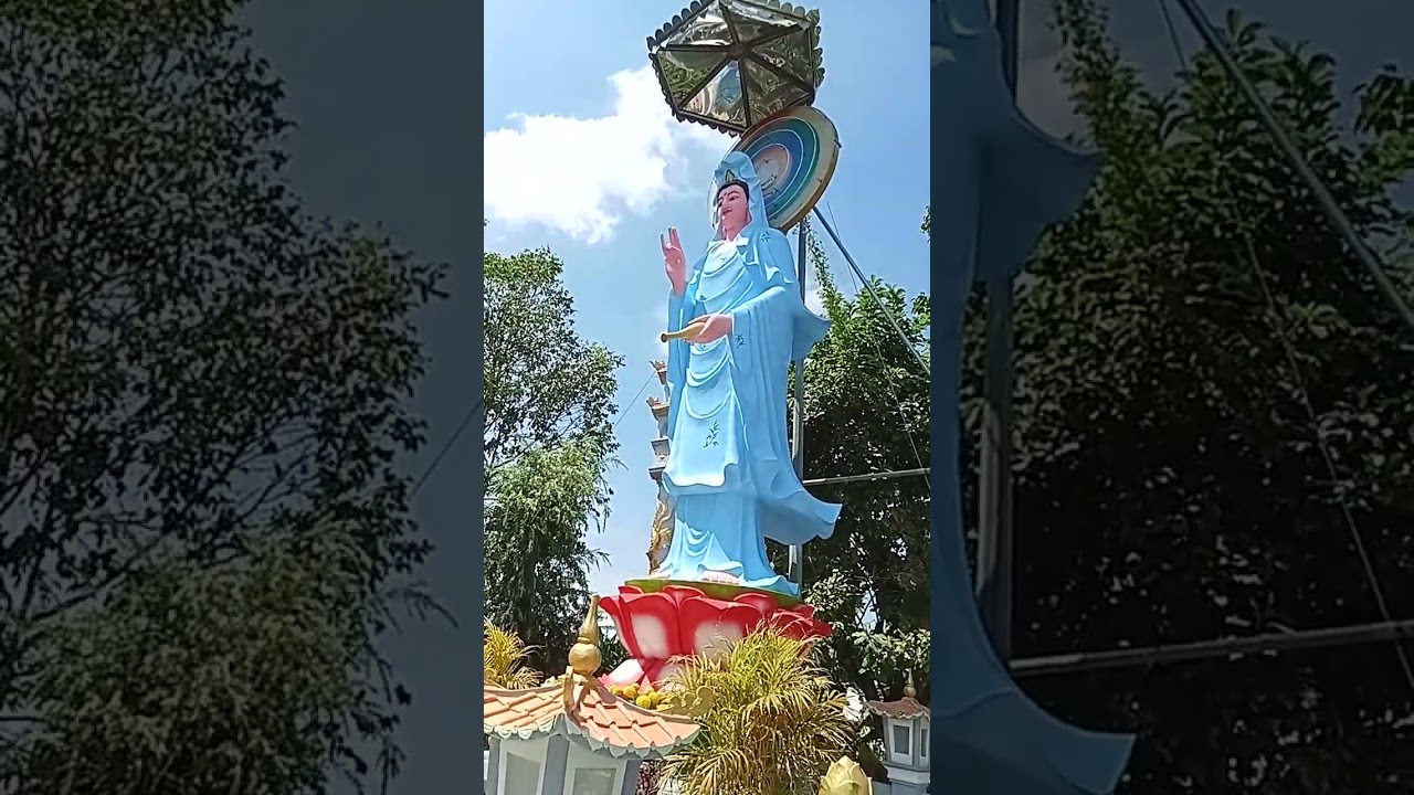 Mùng Một tết ông ngoại đi chùa Cây Trôm 