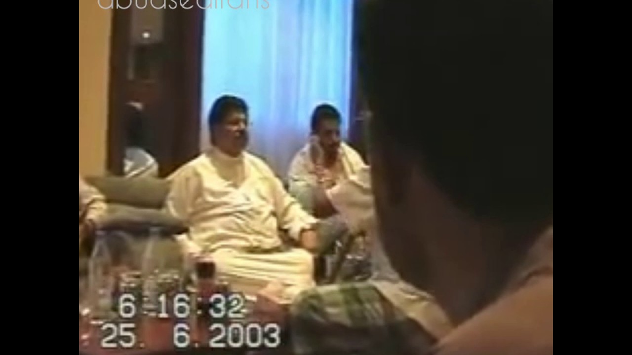 أبوبكر سالم على ضو ذا الكوكب الساري جلسة في عدن عام 2003