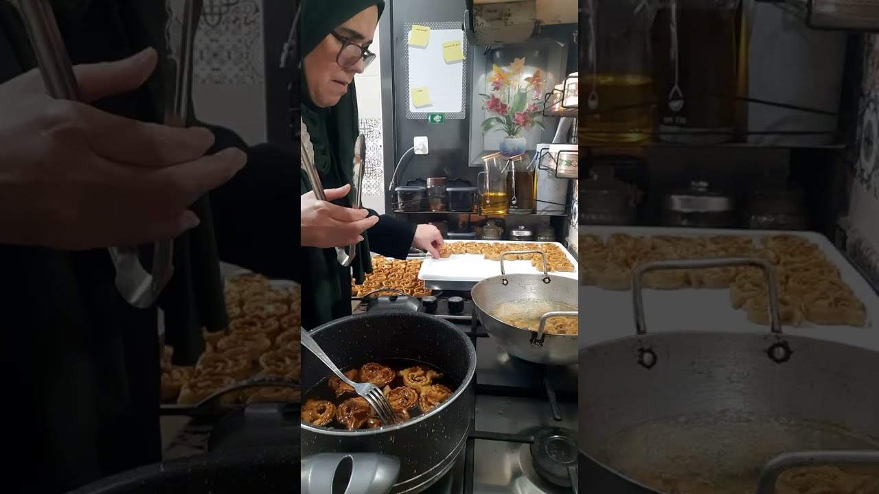 شهيوات ام عصام   chhiwate om issam est en direct ! صباح الخيراجيو تطيبوا معي الحلوه الشباكيه 🤗
