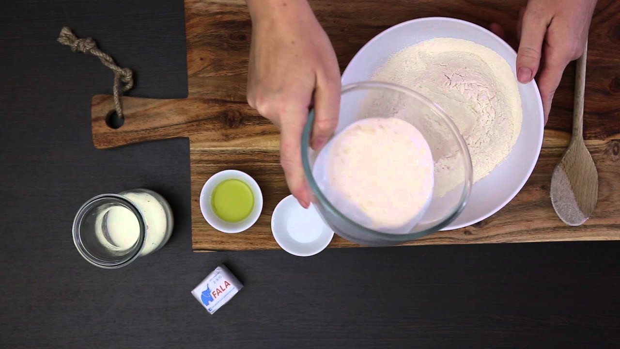 Jak připravit kv&aacute;sek z drožd&iacute;  - Recept | Pečen&iacute; n&aacute;s bav&iacute;