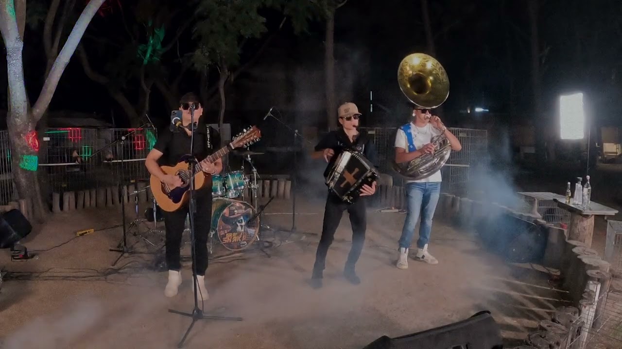 Grandes Shakas - EL BOSS (En Vivo 2024)