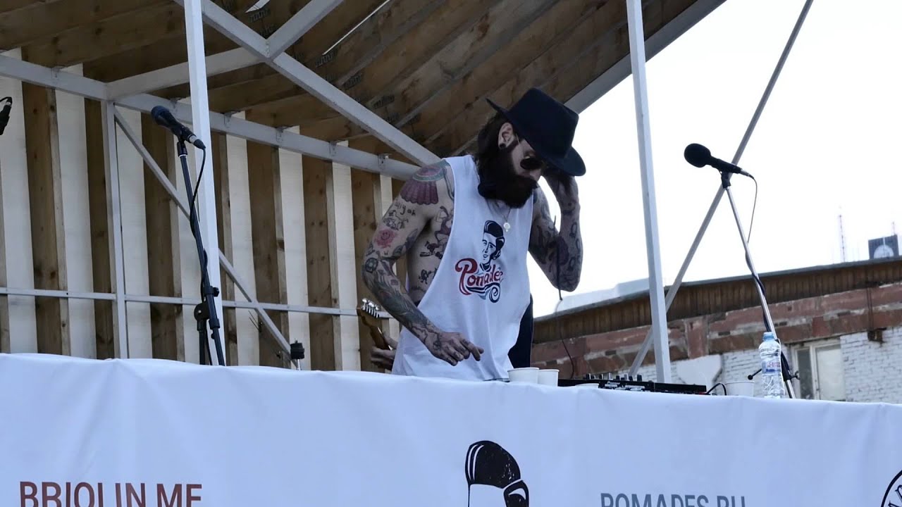 Ricki Hall (POMADES.RU) Flacon-Design Zavod