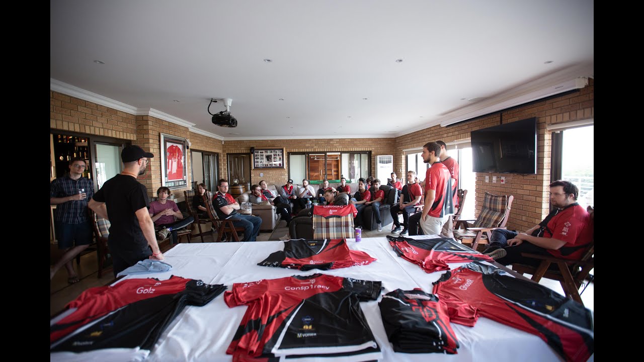 Goliath Gaming photoshoot and contract signing 2019 - Behind the scenes