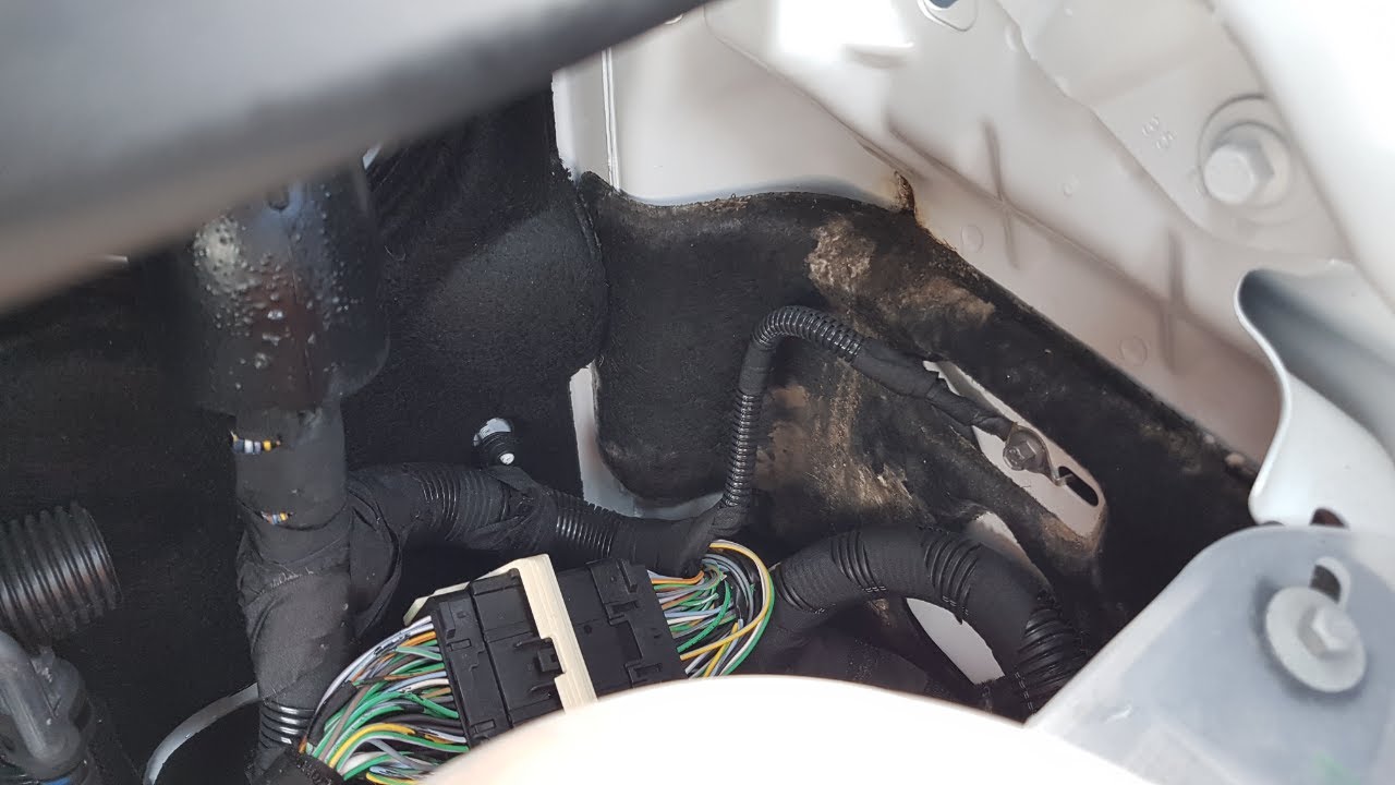 Chausson 640 Ford Engine Bay Water Ingress Problems.