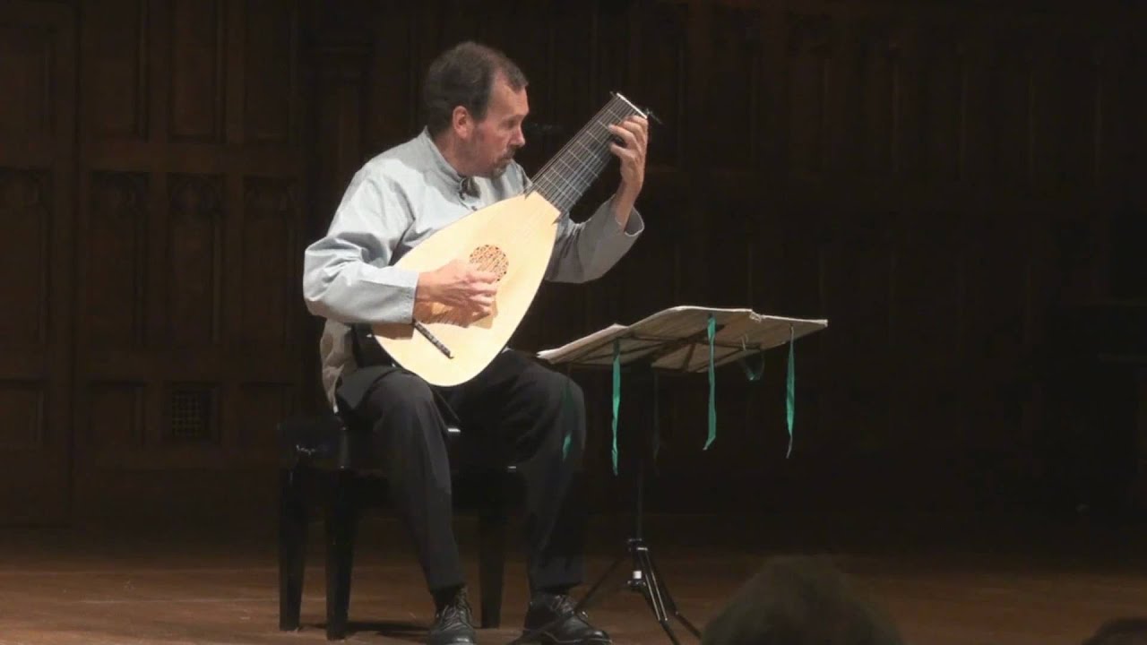 Fantasia in c minor by S. L. Weiss, performed by Nigel North