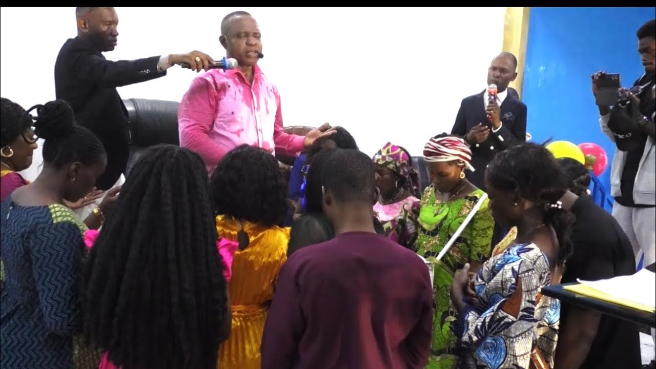 NUIT DE LA TRAVERSÉE DE 2024-2025 À FEPACO/ BRAZZAVILLE   AVEC LE RÉVÉREND AUGUSTIN LOHENGU (R.D)