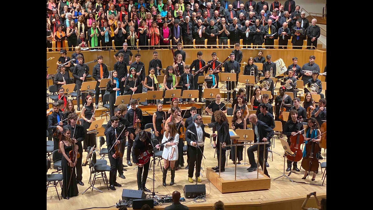 Tenía tanto que darte. Nena Daconte junto con el Coro Voz del Paciente y la Orquesta Sinfónica OJEM