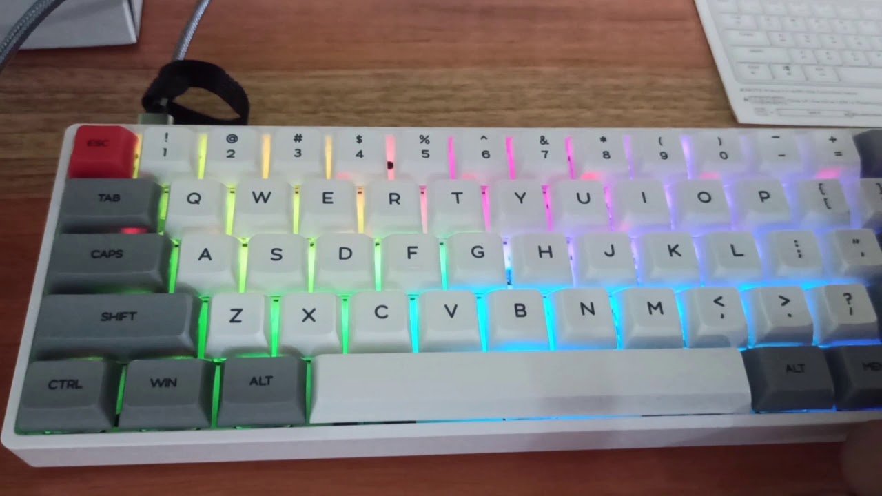 El teclado 60% Mas asombroso en mi opinion. Skylong Sk61