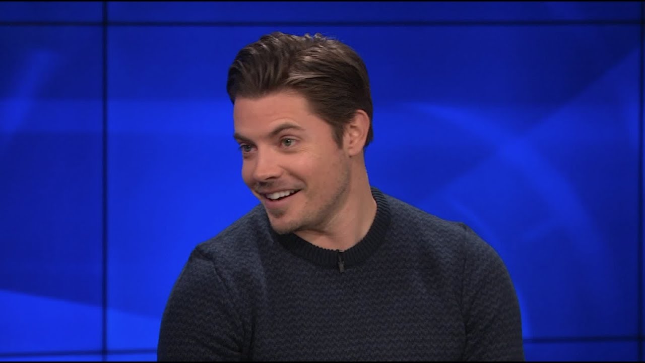 Josh Henderson on How his Career Started & “The Arrangement”