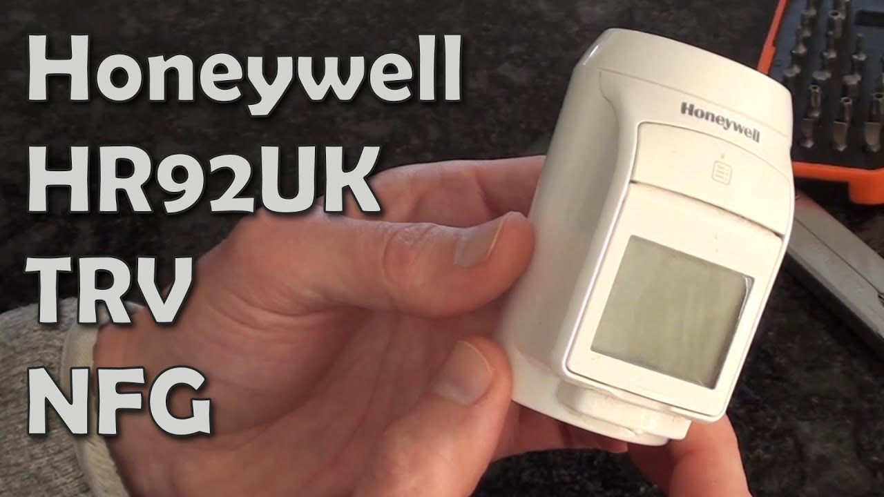 Взгляд изнутри на беспроводной радиаторный клапан Honeywell HR92 стоимостью 85 фунтов стерлингов.