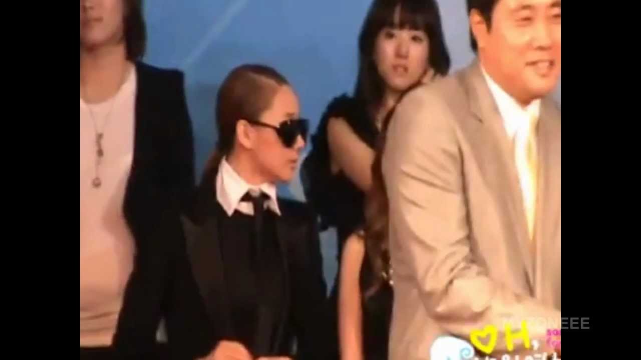 ChaeRa moments - winning hugs and kiss?