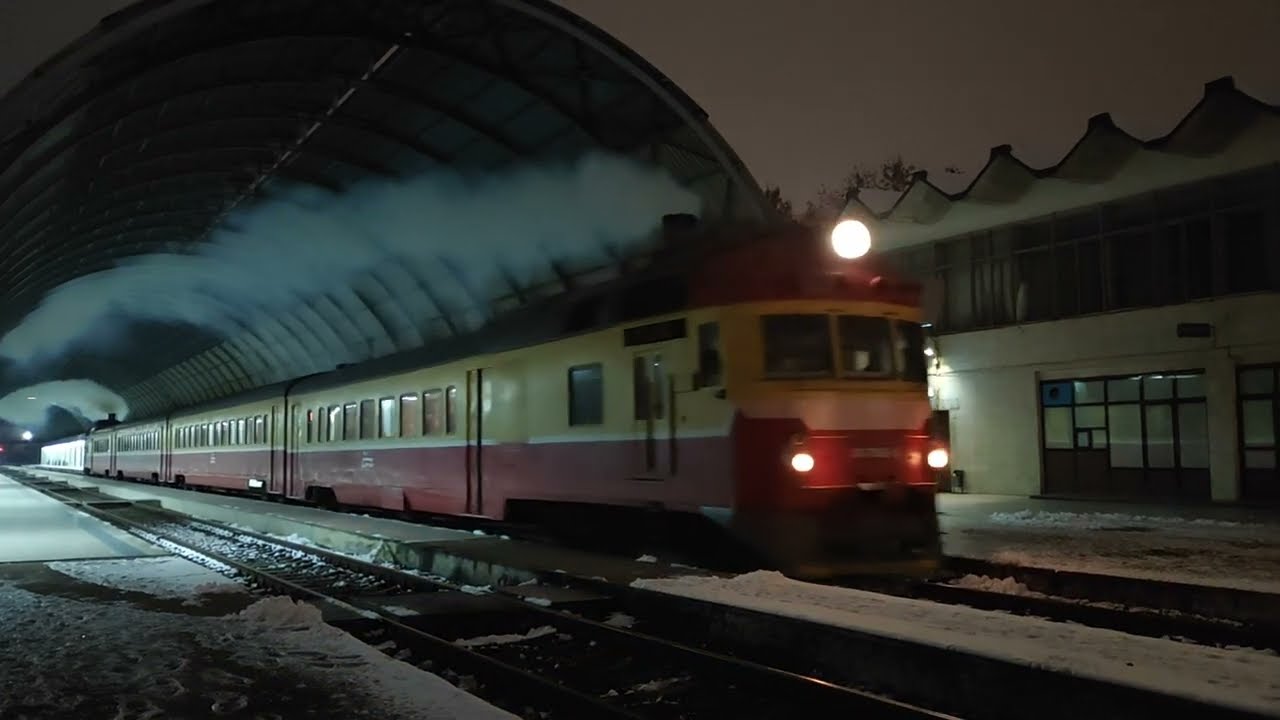 [CFM] Дизель-поезд Д1-798/708 Кишинёв - Унгены, отправление со ст. Кишинёв
