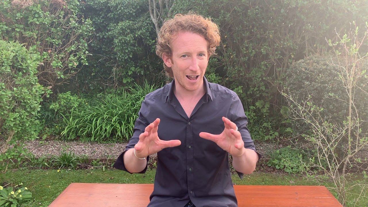What’s Iambic Pentameter?  |  Explore Shakespeare with Ben Crystal  |  5 mins