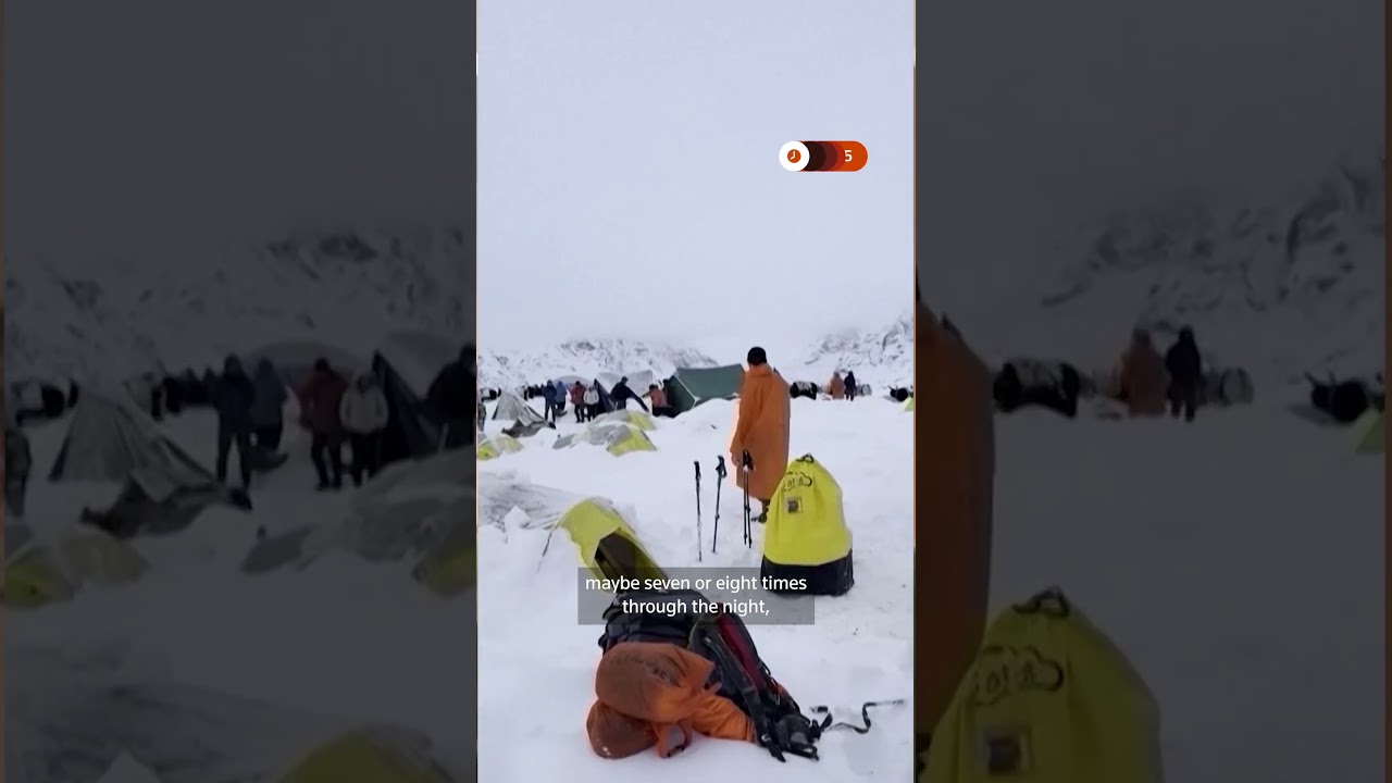 Rescued hiker recounts 'extremely difficult' Everest snowstorm