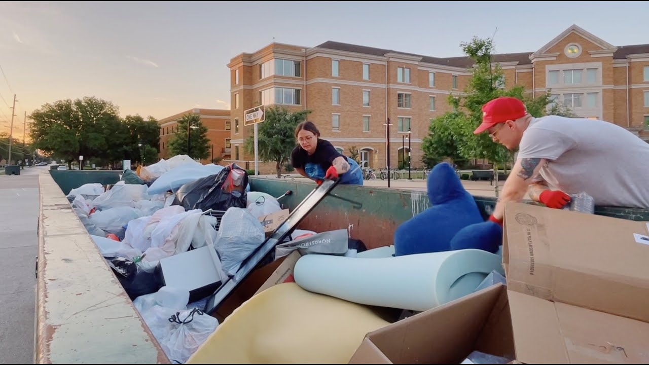 Part 2 - Dumpster Diving on College Move Out Weekend!! Crazy Haul!