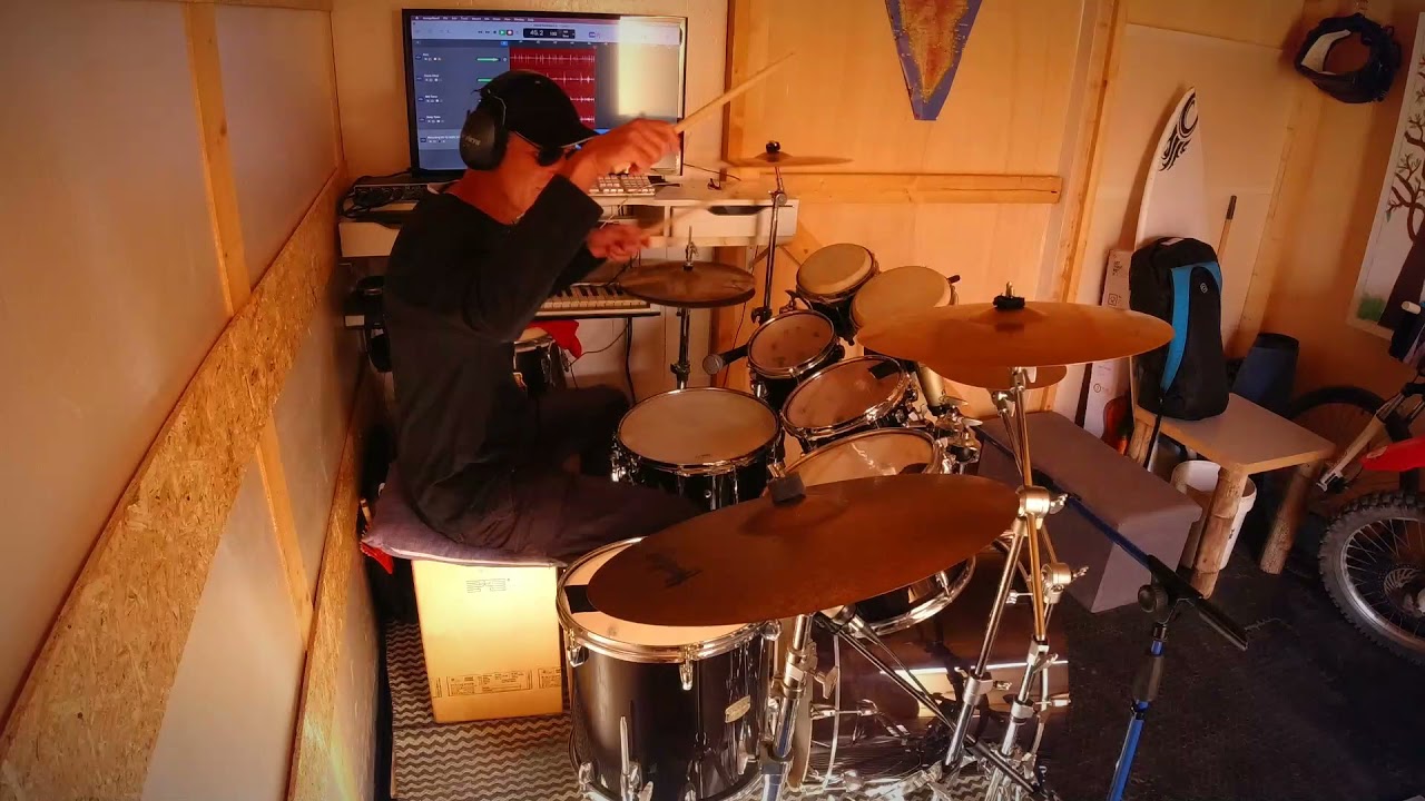 Sniff'n The Tears, Driver's Seat. New drums version.