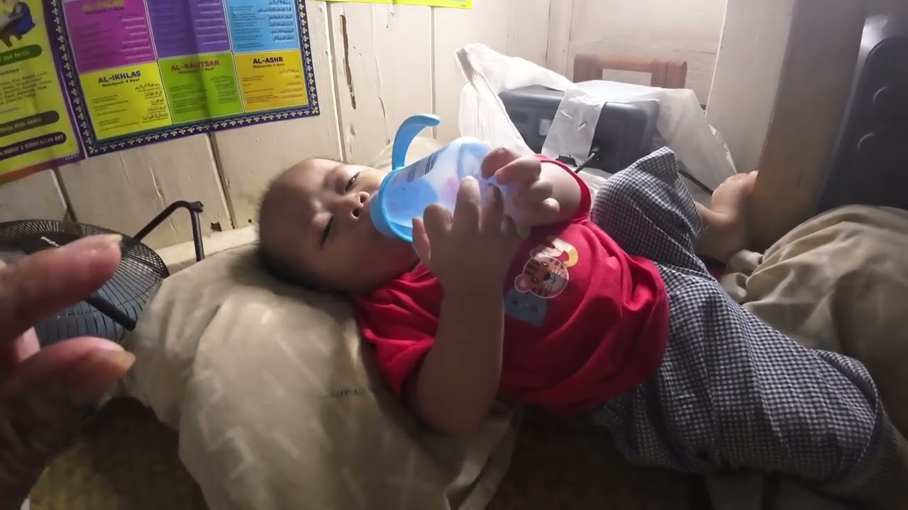 ADIK RIFKY MAIN SAMA BAPAK SEBELUM TIDUR