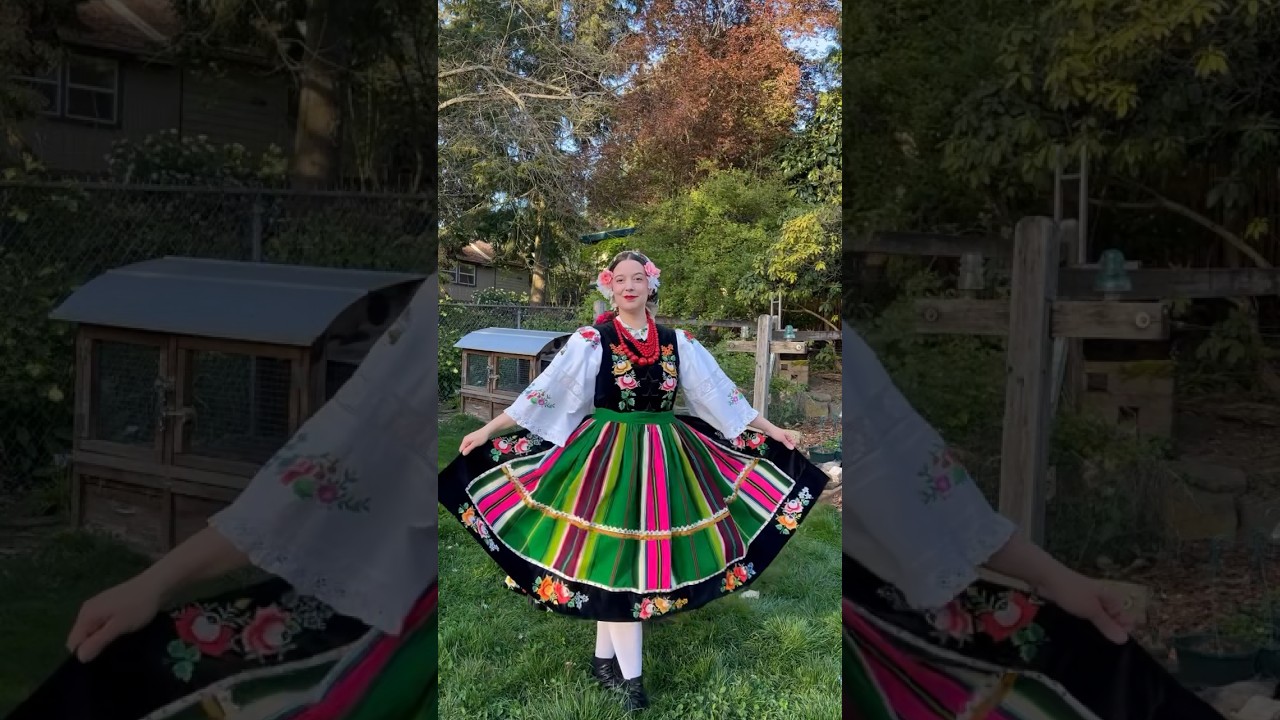 Polish folk costume of Łowicz #poland #folk #cottagecore #polishfolk #dancer