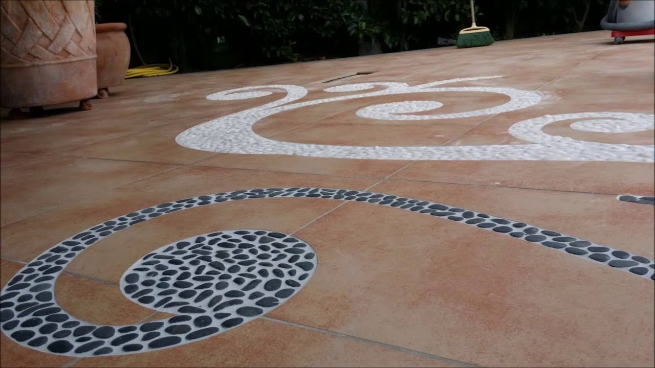 Mondo Mosaico - Incisione a pavimento a mano per decorazione.