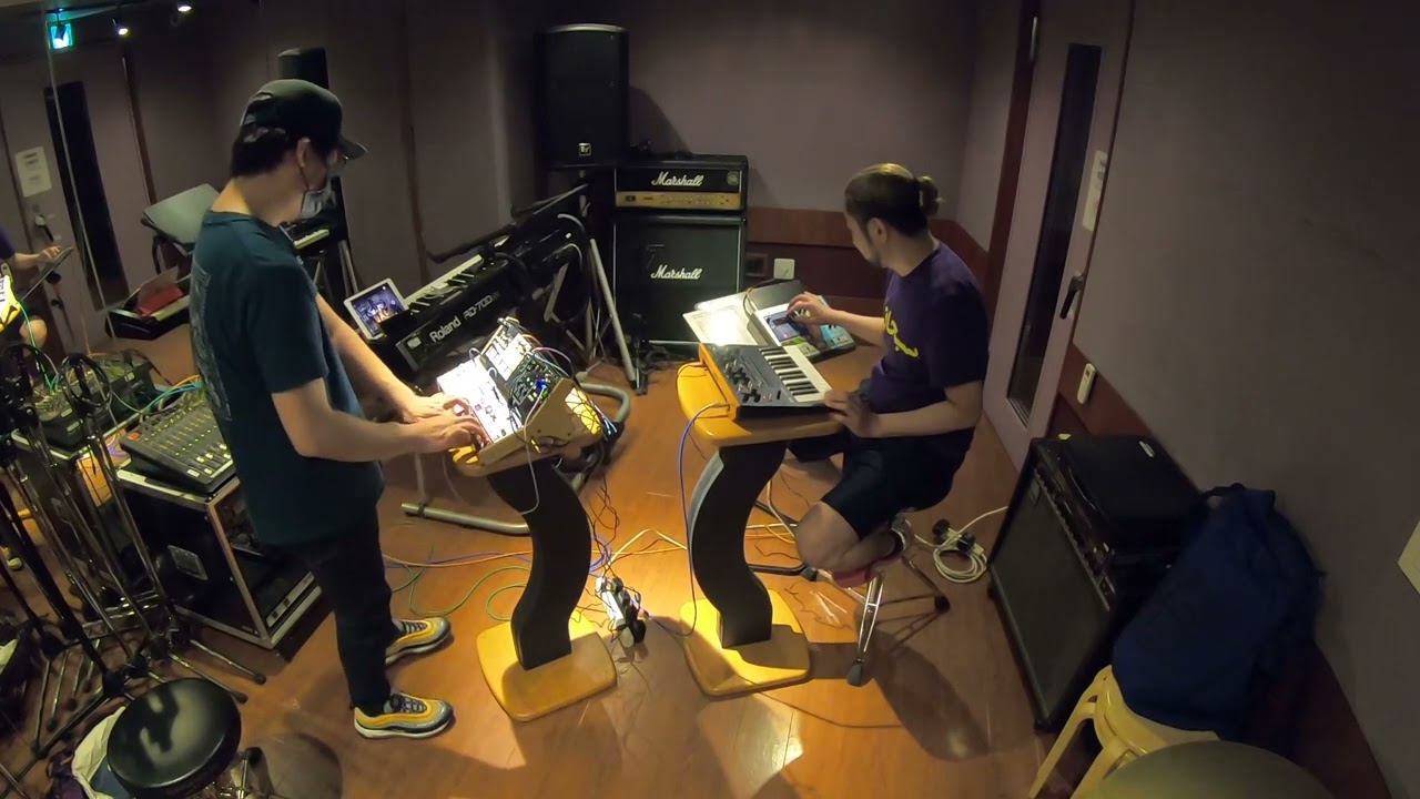 session KORG volca bass , drum , sample / monologue , ea1