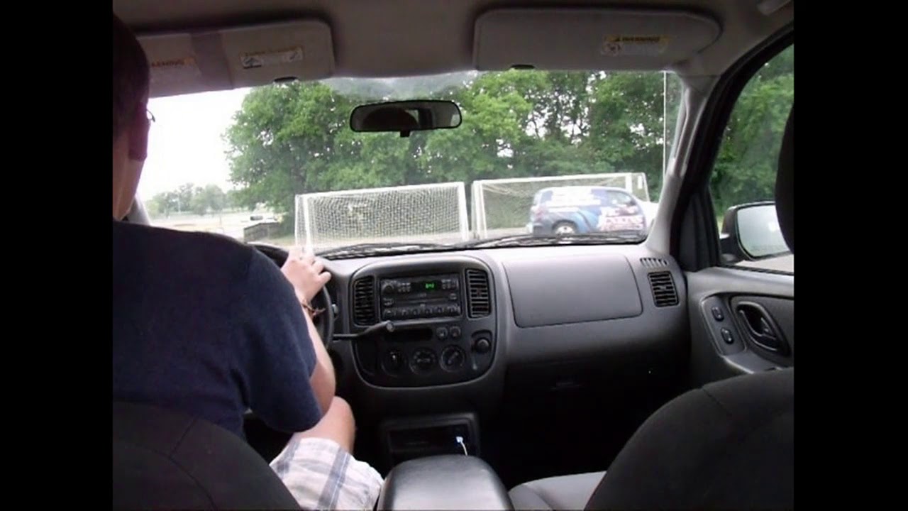 Kurt's Cars Review: 2003 Ford Escape XLS
