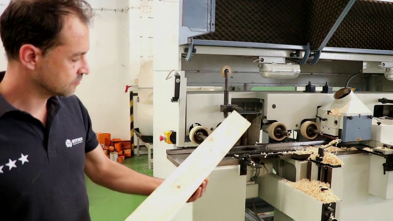 MOLDURERA FUTURA 4+U