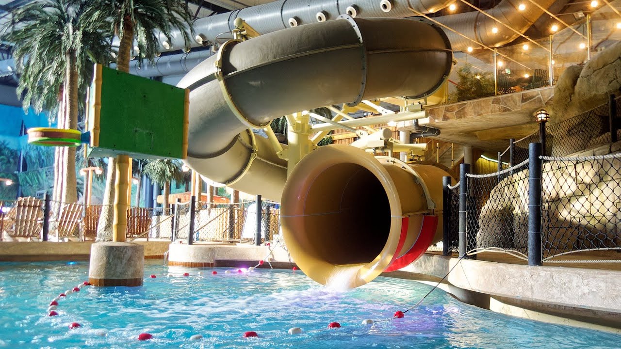 Play Pool Slide :: Röhrenrutsche am Spaßbecken | Lalandia Billund
