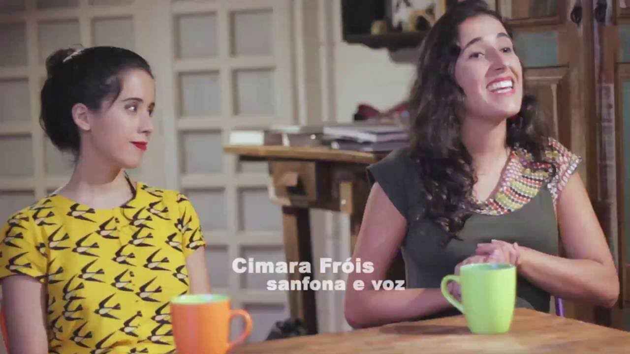 Trio Sinhá Flor apresenta Forró para Brincar