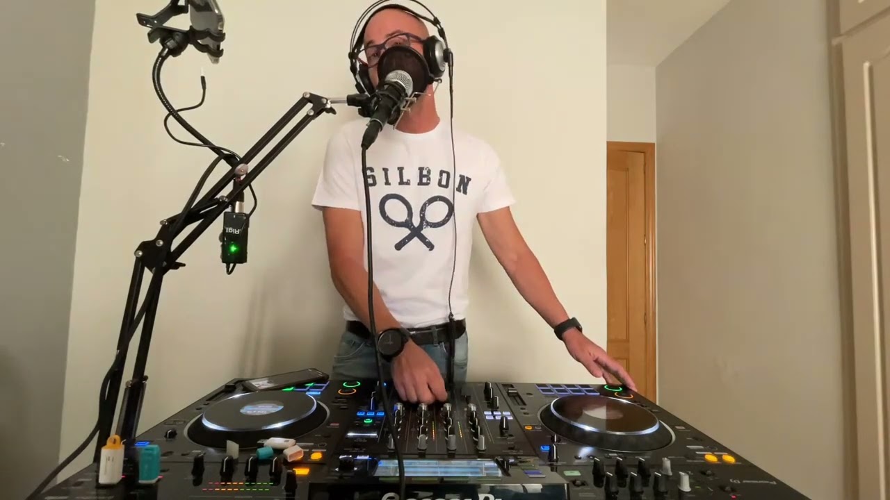 RADIO SHOW TV