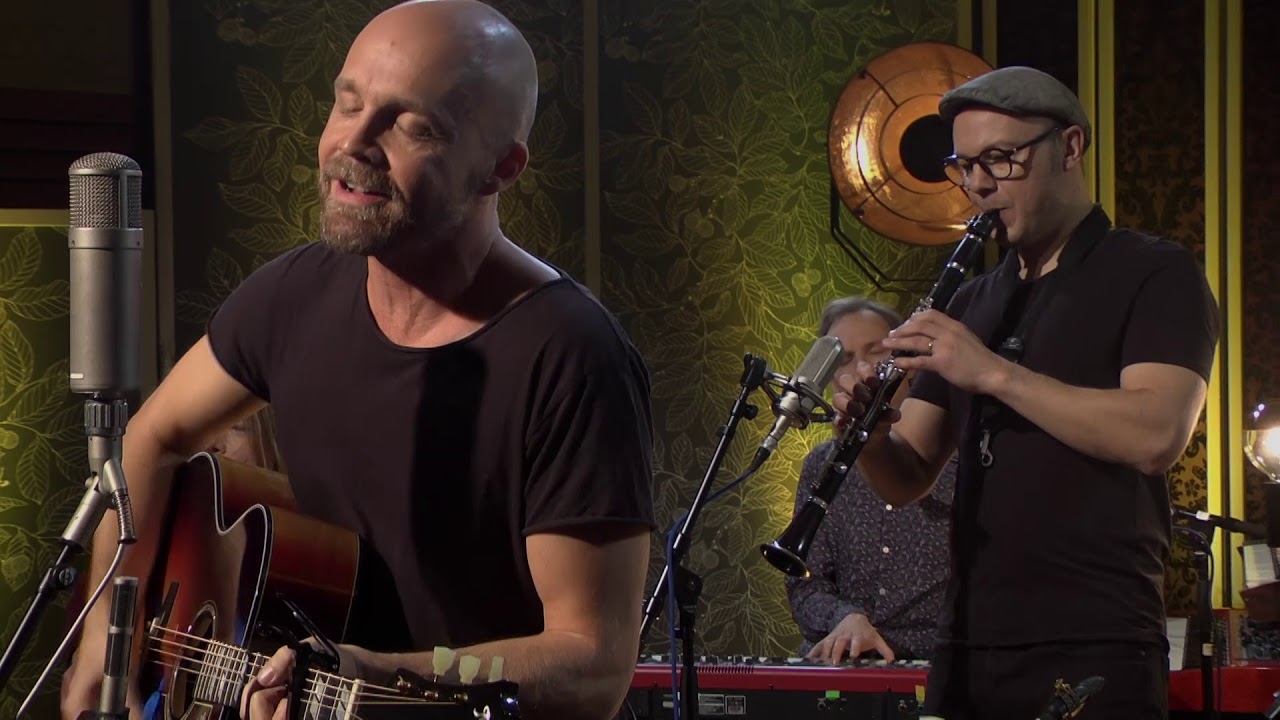 Juha Tapio - Min&auml; tahdon (Pieni&auml; Taikoja Studiolive)