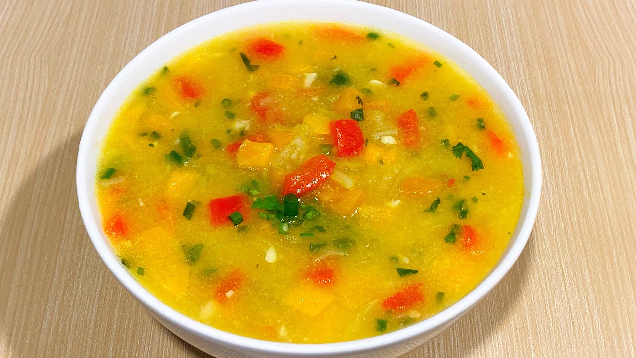 Diese Paprika-Kartoffel-Suppe ist köstlich, und das Rezept ist einfach.