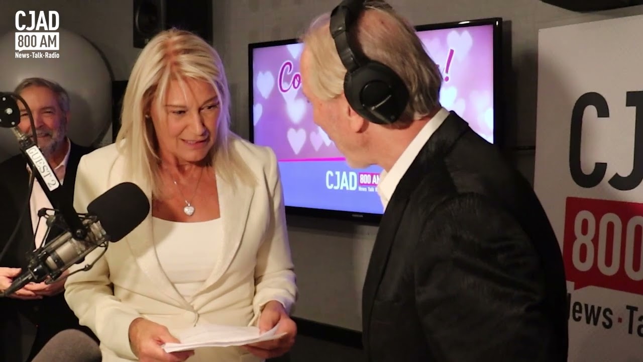 Аарон Рэнд из Montreal Now женился в прямом эфире на CJAD 800