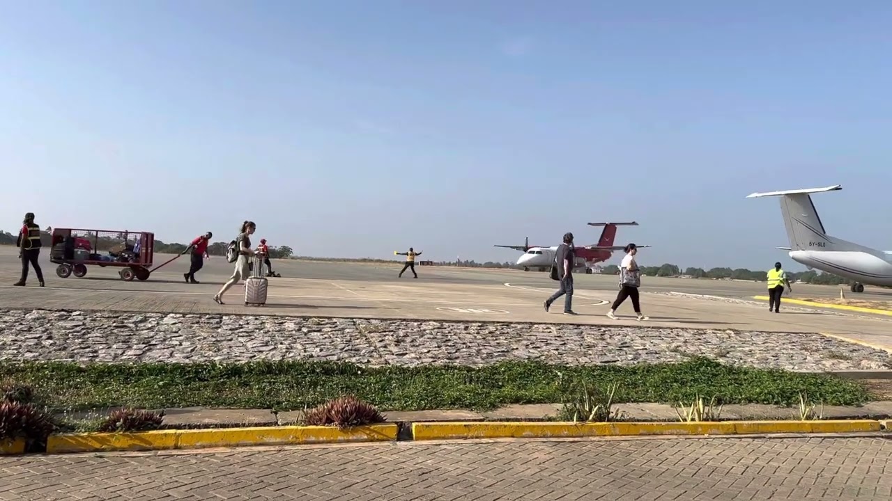 Busy Malindi Airport. So many tourists! ❤️