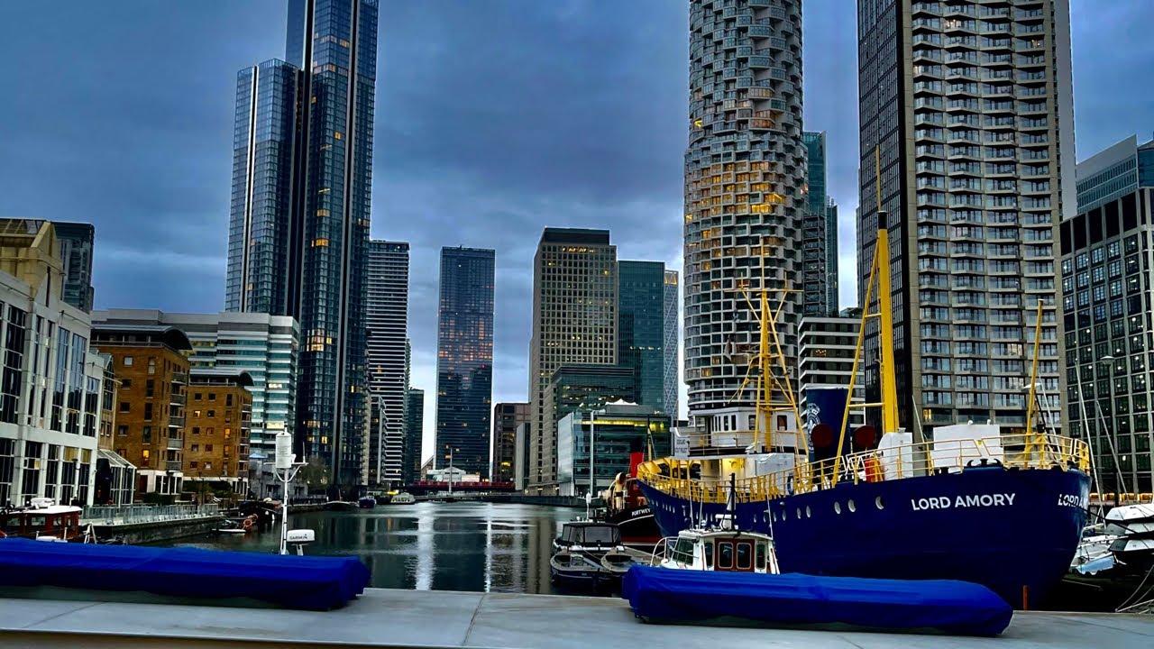 Skyscrapers City of London | Canary Wharf | Walk around Dollars bay Marina during Lockdown 2021,